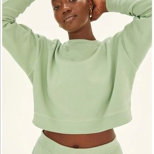 Girlfriend collective pistachio cropped sweatshirt size medium